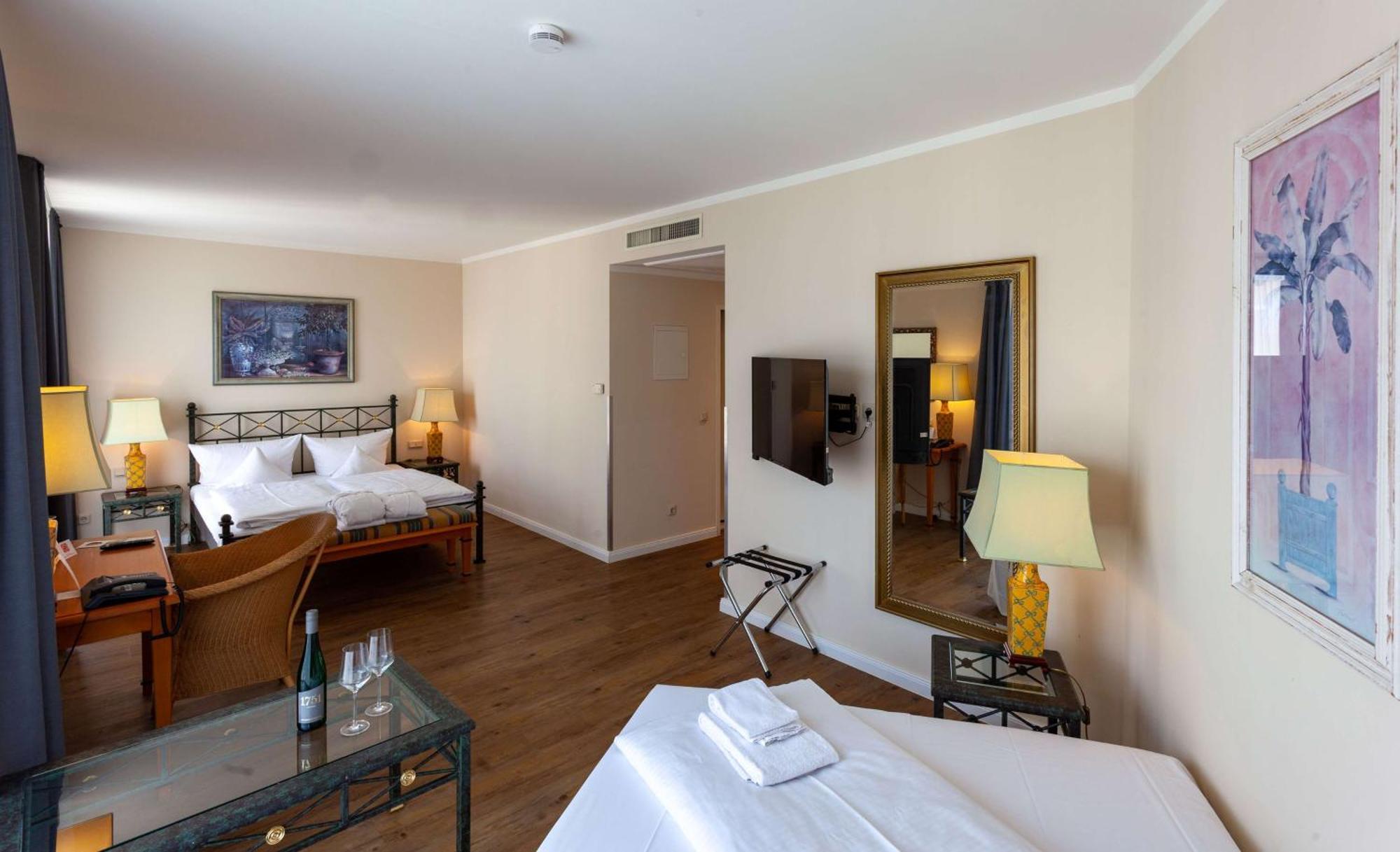 Best Western Wein- Und Parkhotel Нирштайн Экстерьер фото