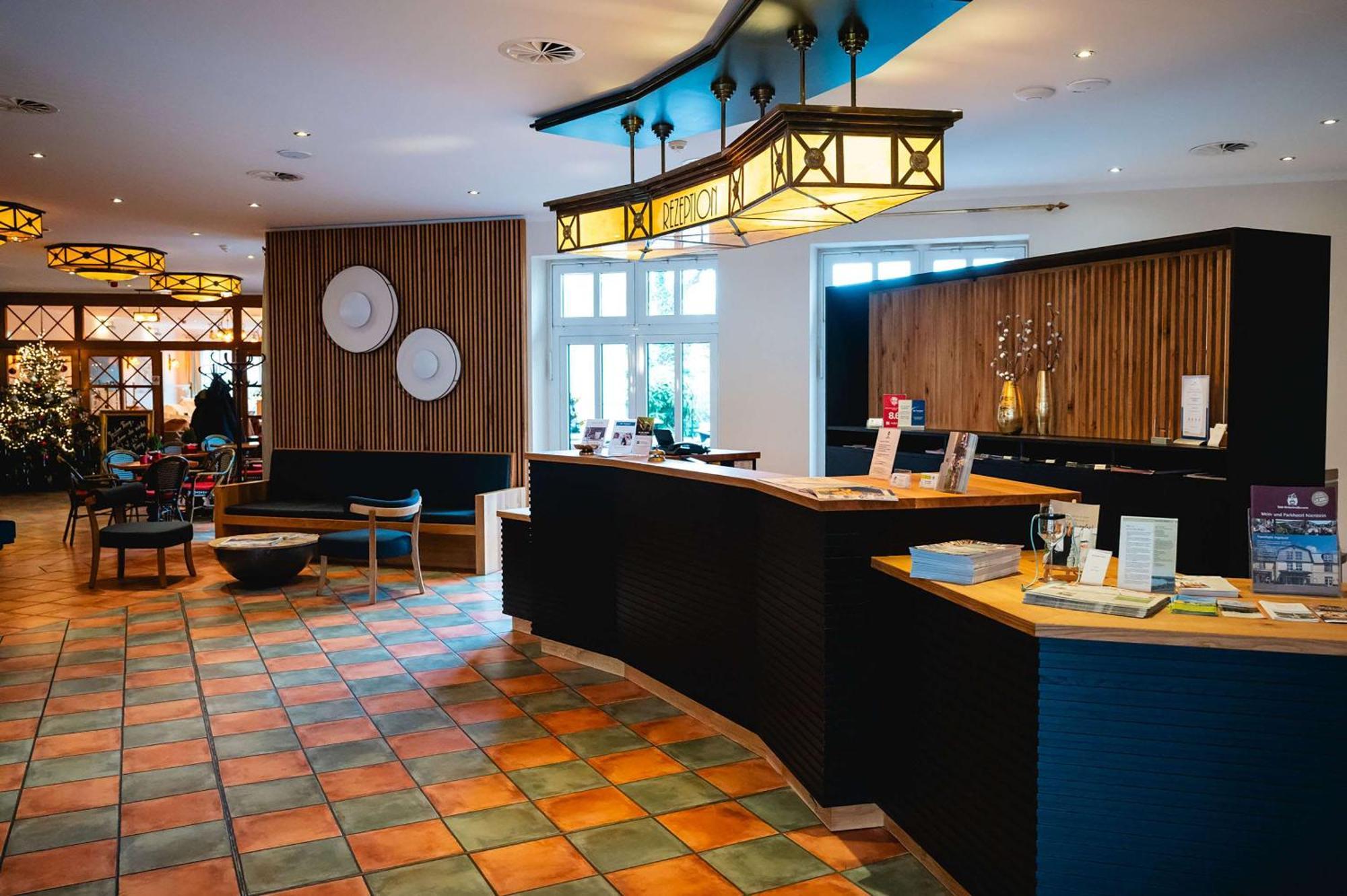 Best Western Wein- Und Parkhotel Нирштайн Экстерьер фото